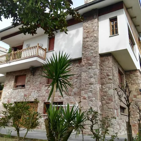 La Costana Hostel *
